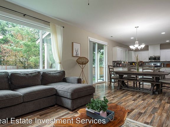 5th image of 3815 186th Street Ct E