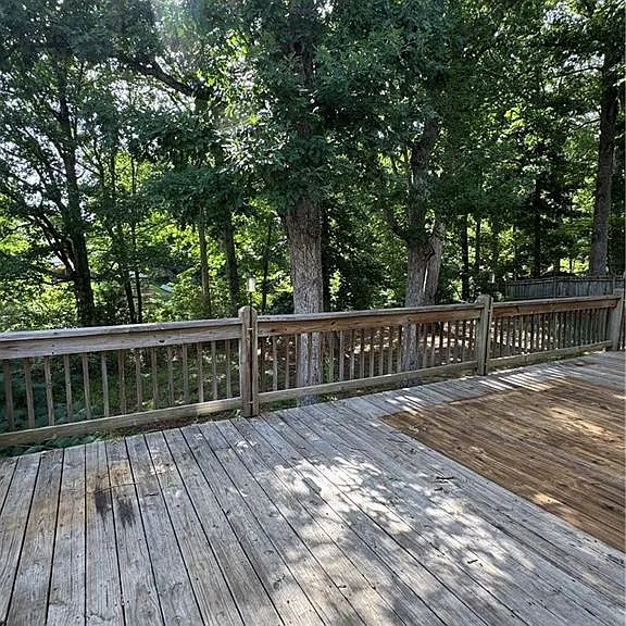 903 Woodlawn Dr NE — Photo 41