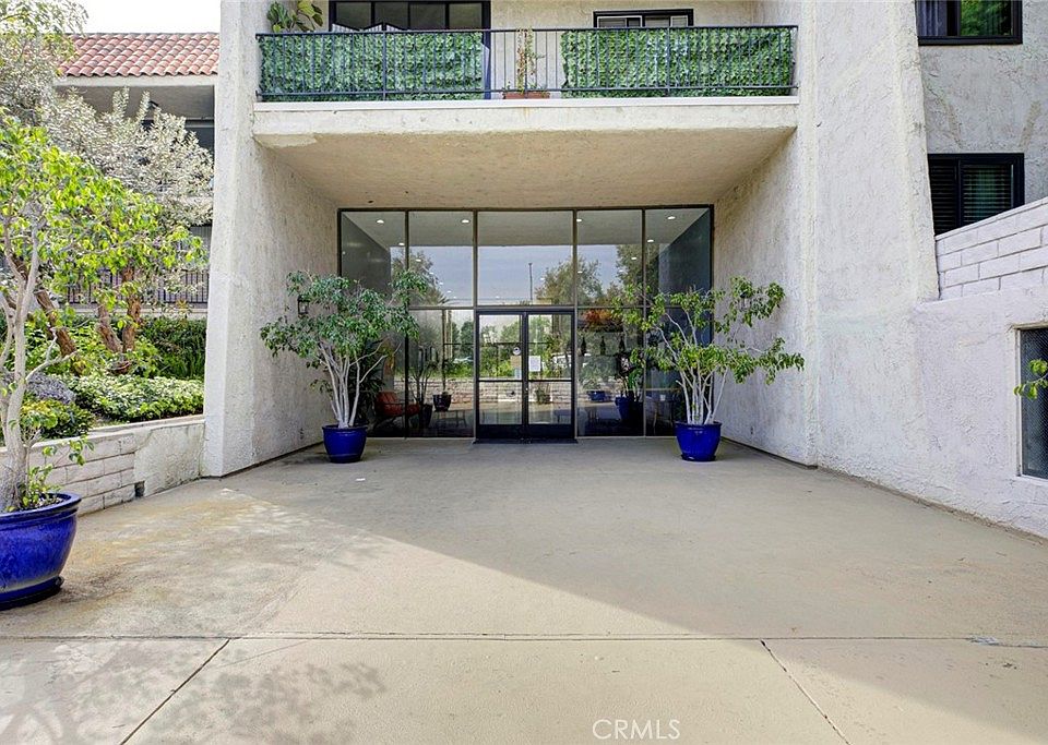 1st image of 1401 Valley View Rd APT 206