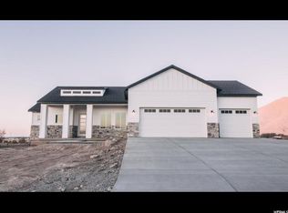 1585 E Cluff Ln, Lake Point, UT 84074