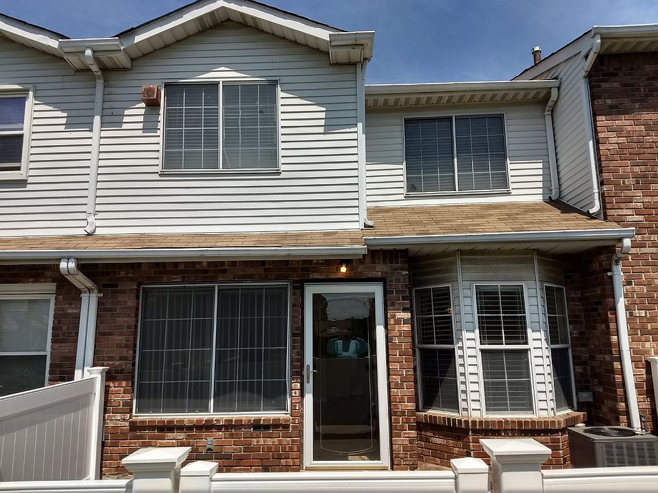 1st image of 58A Country Dr N #58A