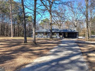 816 N Bellview Rd, Aragon, GA 30104