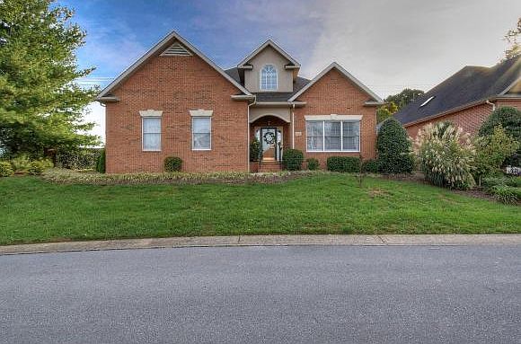 1st image of 1820 Waters Edge Dr