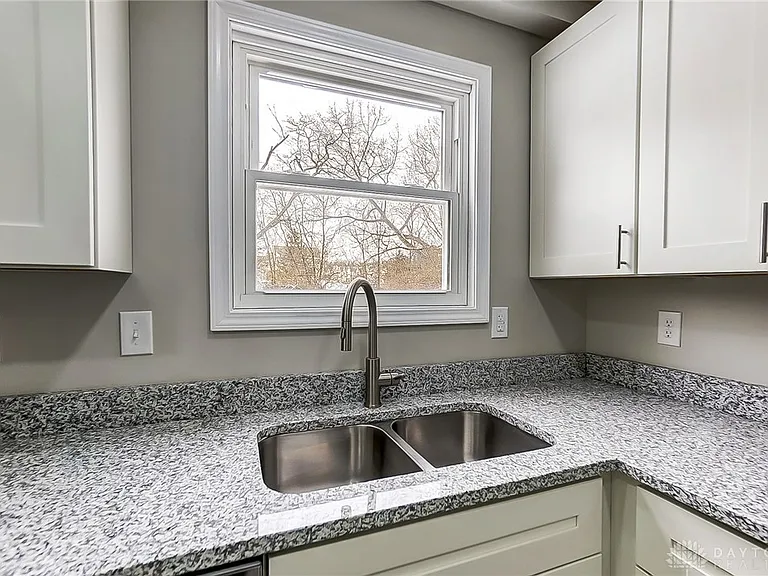 5195 Brown Rd #A — Photo 14