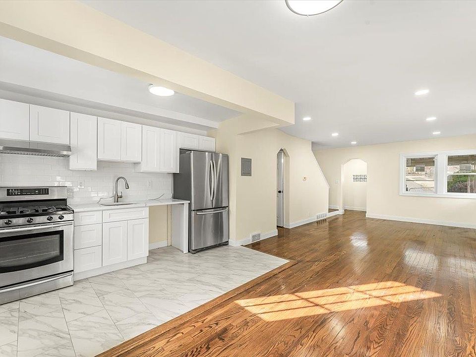 1st image of 216 First Street