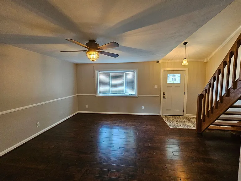 1433 W Little Creek Rd — Photo 6
