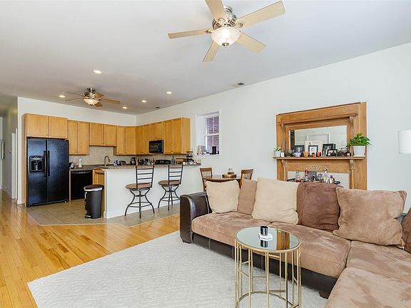4th image of 4063 Shenandoah Ave