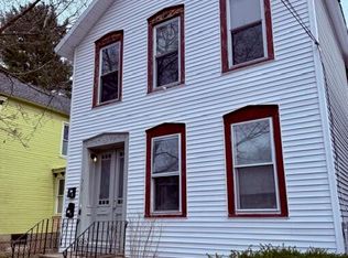 902 3rd Avenue, Troy, NY 12182