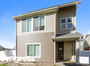 18617 E 47th Pl, Denver, CO 80249