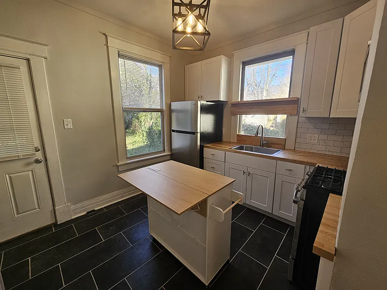 314 Westover Blvd — Photo 9