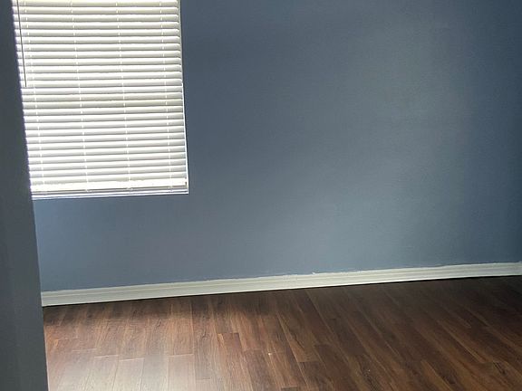 2nd image of 1153 McDuff Ave S #3