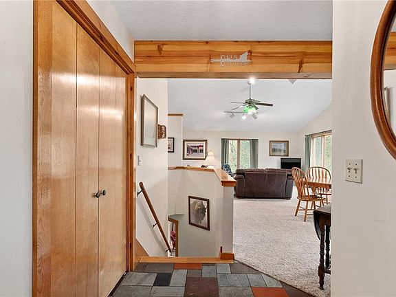 5th image of 17055 Metcalf Pl