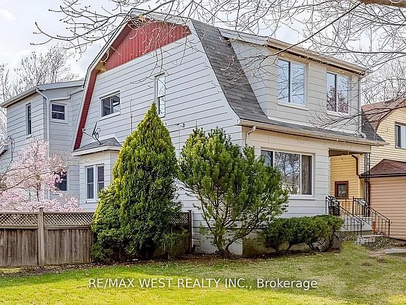 3rd image of 959 Westminster Blvd