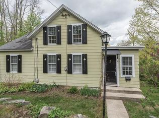 22 High St, Collinsville, CT 06019