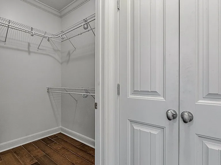 1016 Villa — Photo 12