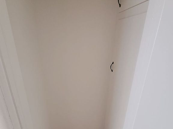 5th image of 5933 Gregory Ave #5