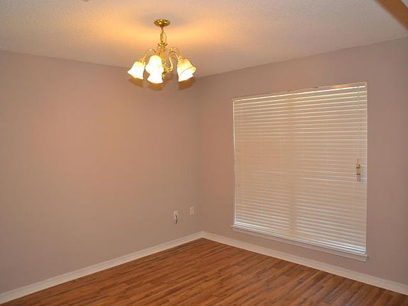 4th image of 4866 Leyland Ln