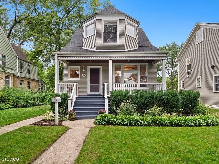 1911 Colfax St — Photo 1