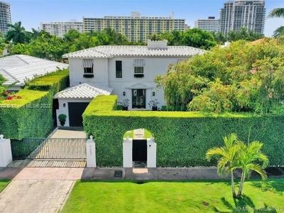 5657 La Gorce Dr, Miami Beach, FL, 33140