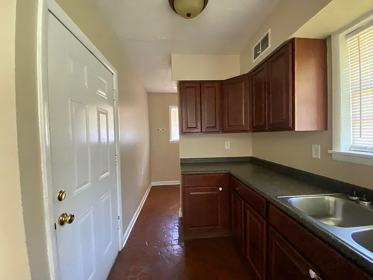 341 Whiteville Ave — Photo 5