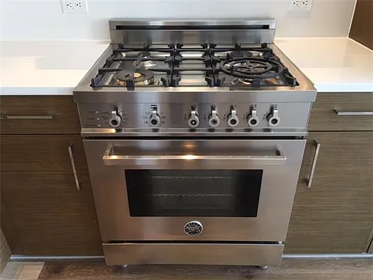 Rented by RELO REDAC INC. | media 29