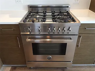 Rented by RELO REDAC INC.