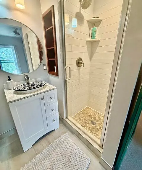 Third Floor Bathroom.