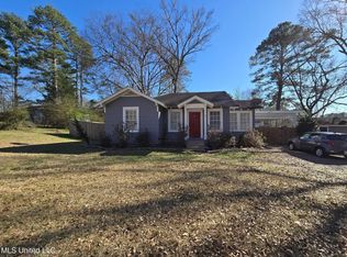 5525 Valley St, Meridian, MS 39307