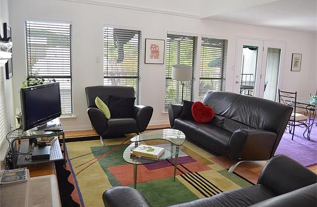 1st image of 1821 Westlake Dr APT 124