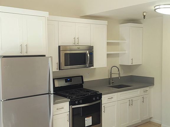 4th image of 5615 Carpinteria Ave APT 209