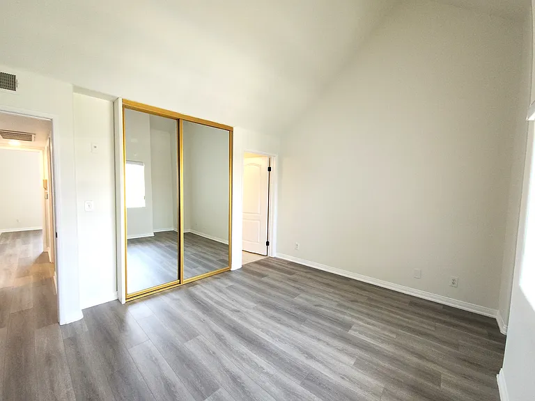 400 Palm Dr #E2 — Photo 9