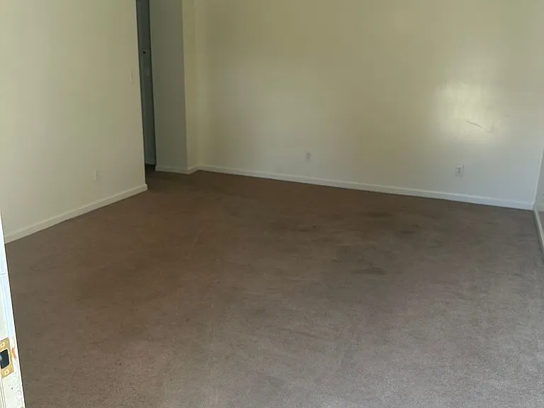Coming Soon: 9102 W Jackson St. Cozy 1 bed 1 bath in Cammack! Yorktown School District — Photo 5
