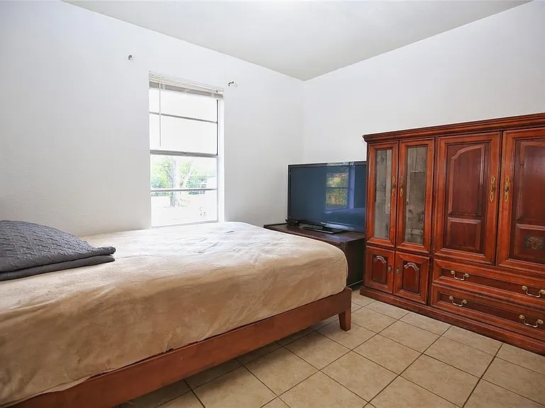 204 Deerfield Park Dr — Photo 12