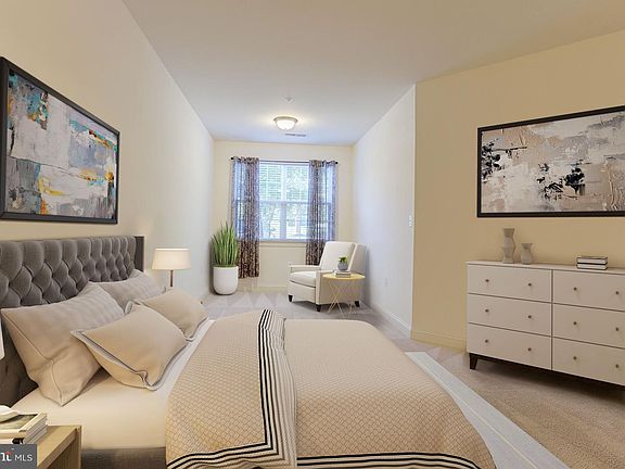 5th image of 901 Macphail Woods Xing APT 1I