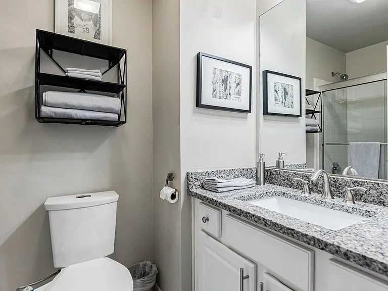 1146 Village Ct SE — Photo 28