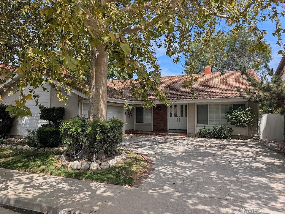 1st image of 23417 Via Castanet