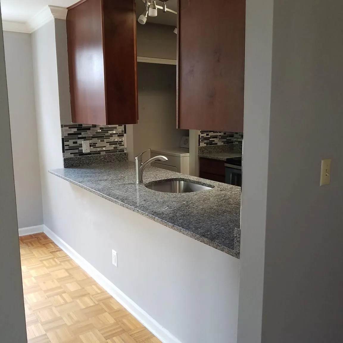 2330 Rutger St APT E photo 1