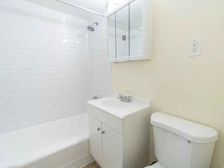10420 Queens Blvd #16T — Photo 5