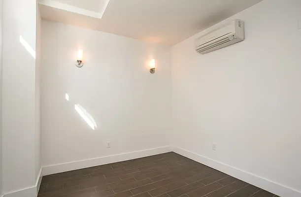 Rented by MNS | media 76