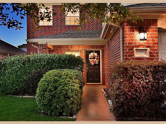 2nd image of 11814 Piney Bend Dr