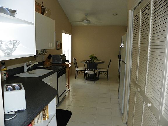 2nd image of 6196 Bay Isles Dr