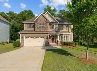 14 Valley Brook Ln, Spring Lake, NC 28390