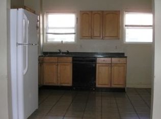 112 W Somerset St, Raritan, NJ 08869