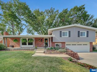 1605 S 77th St, Lincoln, NE 68506