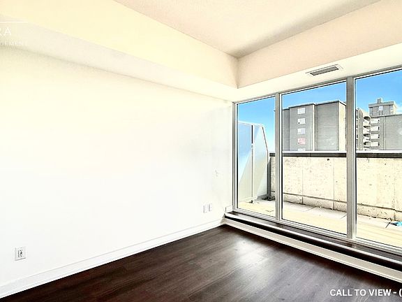 4th image of 2825 Jane St #1105