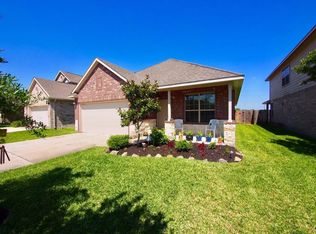 9511 Silver Ridge Dr, Rosharon, TX 77583