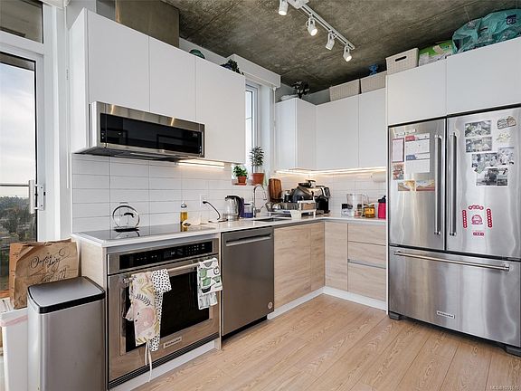5th image of 1097 View St #1207
