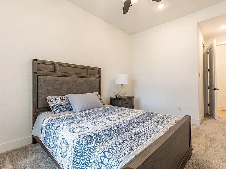 208 Sadaba St — Photo 29