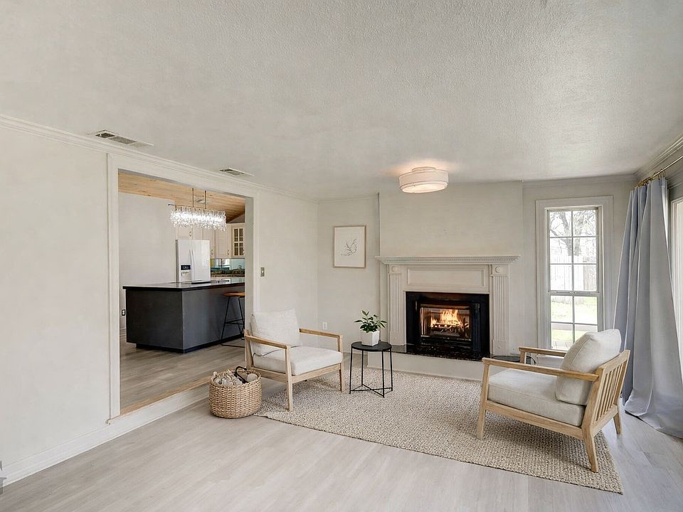 7th image of this home