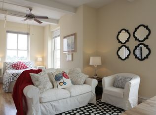 200 N Sycamore St APT 403, Petersburg, VA 23803